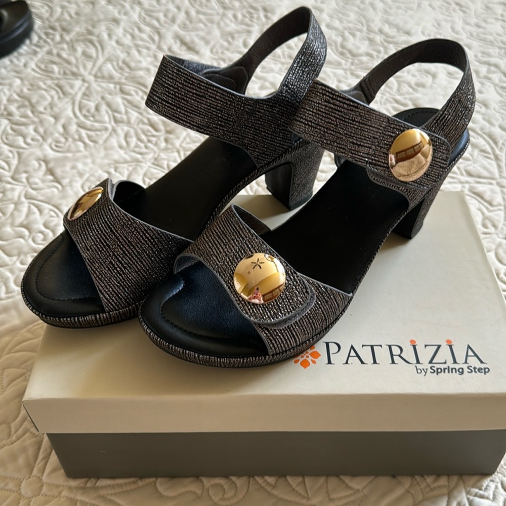 Spring Step Patricia. New with box. Never worn. Size 8.5